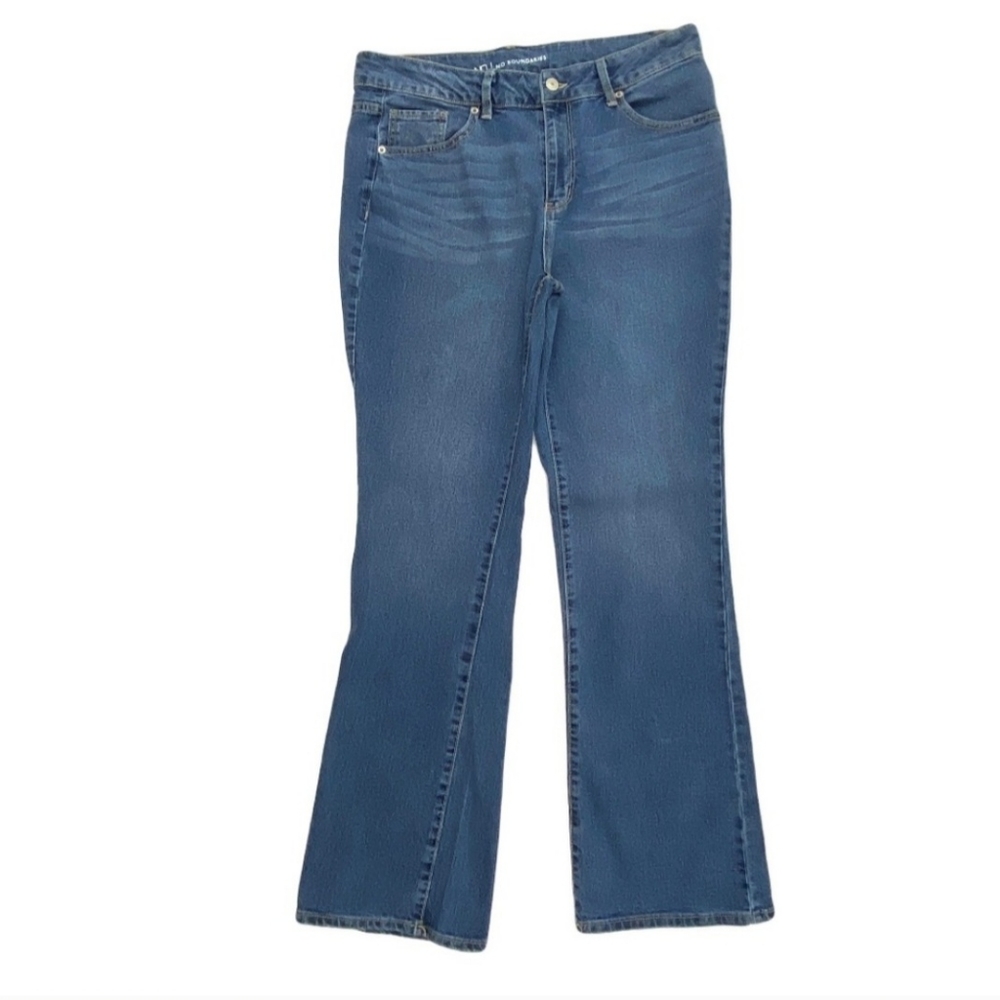 No Boundaries Juniors BootCut jeans sz 17